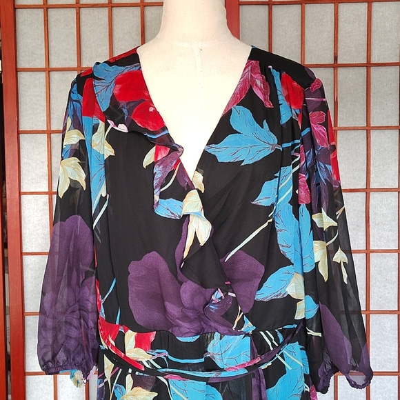 #4 Danny and Nicole Multi-colored Flare Long Dress Size: 18W - Picture 2 of 7